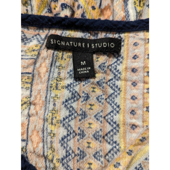 Signature studio bohemian bellbottom sleeves tribal print blouse womens medium - Picture 4 of 5